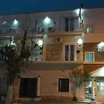 Petrakis 4*