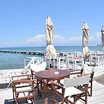 Petrakis Maison d'hôtes Lefkimi
