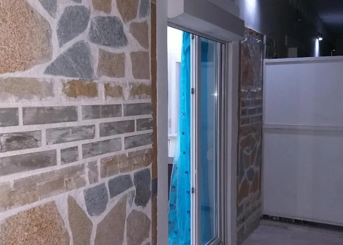 Petrakis