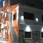 Petrakis Penzion Lefkímmi