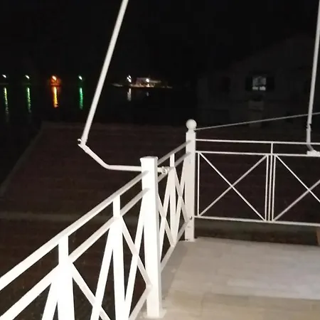 Petrakis Гостевой дом