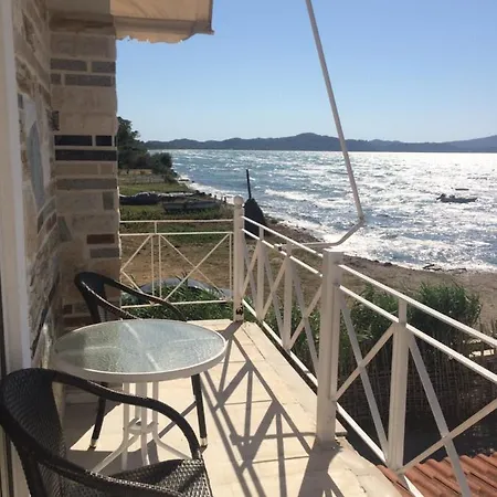 Гостевой дом Petrakis 4*