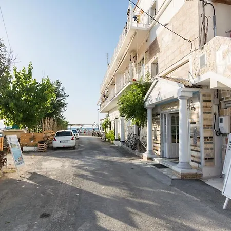 Petrakis Guest house Lefkimmi (Corfu)