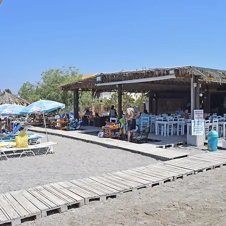 Petrakis