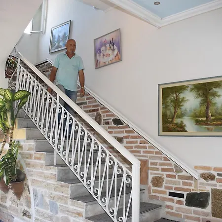 Petrakis Guest house