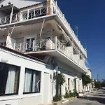 بيت ضيافة Petrakis