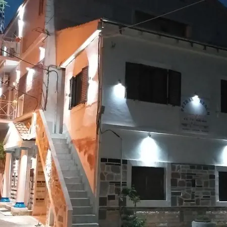 Petrakis Pensión Lefkimmi (Corfu)