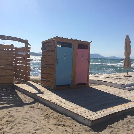 Petrakis Pensión Lefkimmi (Corfu)